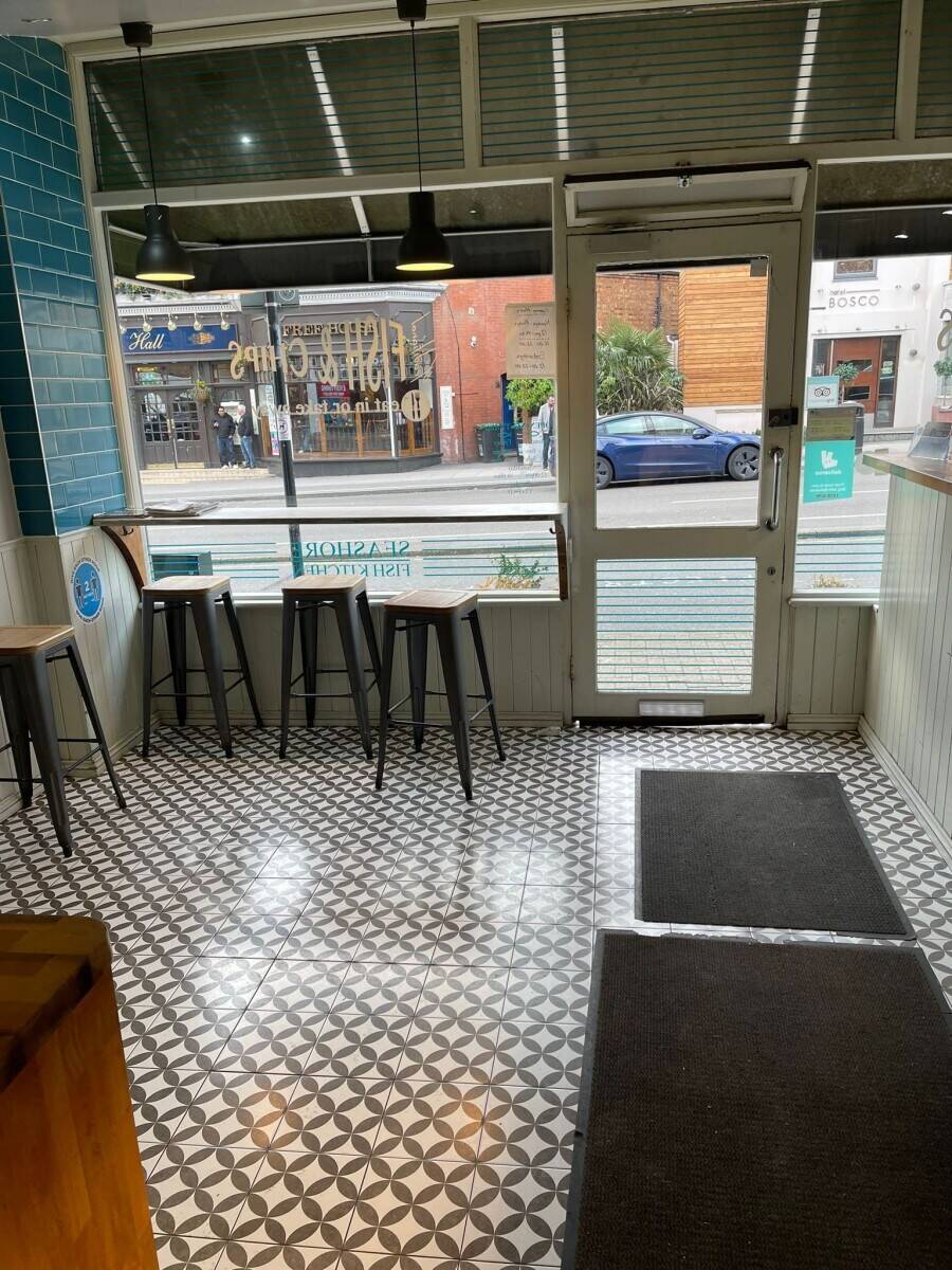 Fish and Chips Resaurant & Takeaway for Sale in Surbiton Photo 9