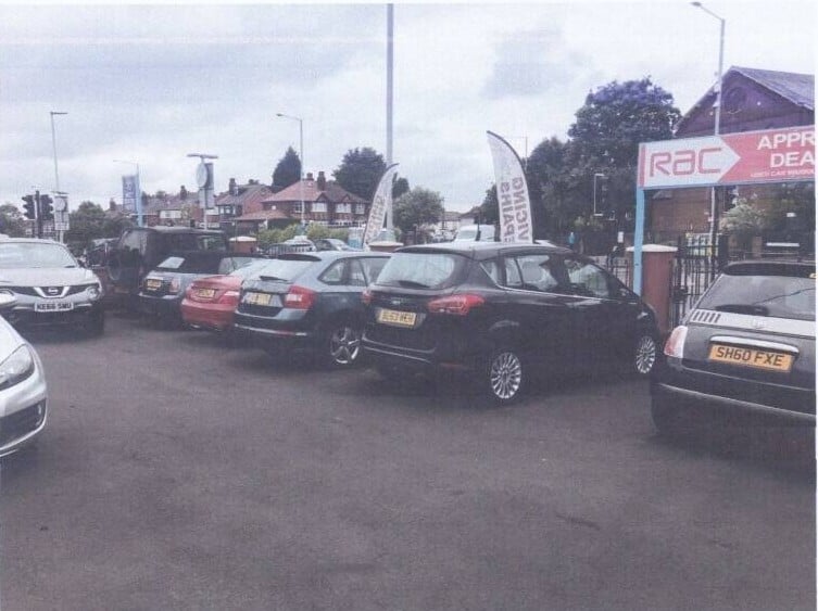 Car garage and mot centre for sale in Oldbury west midlands