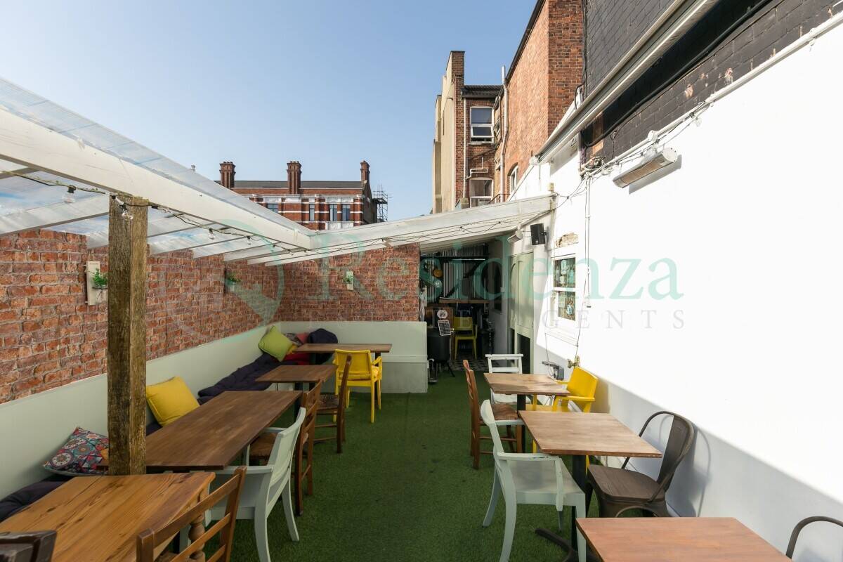 Class E premises client trading as ‘Fourteen’ a neighbourhood restaurant and bar, to be sold by way of premium.