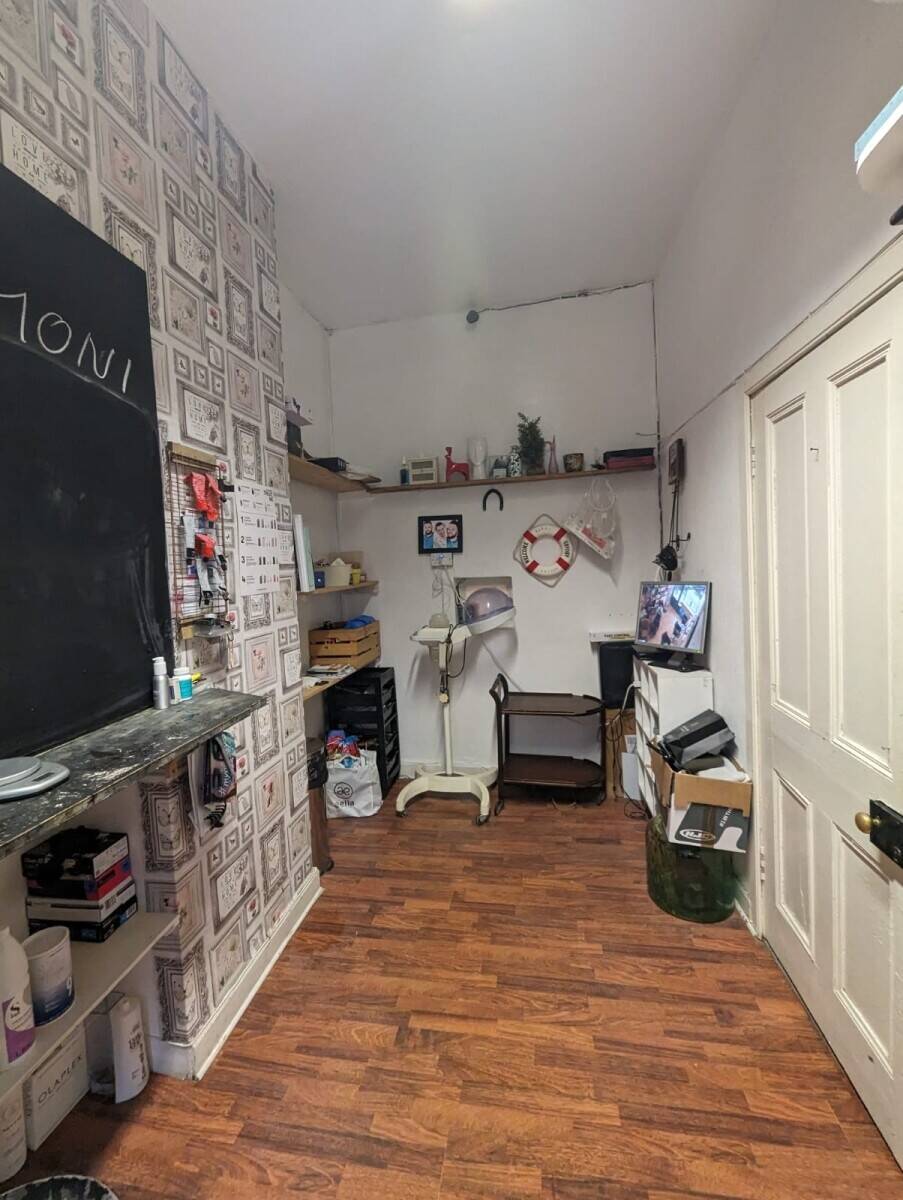 Hair salon for sale, London road in Edinburgh Photo 10