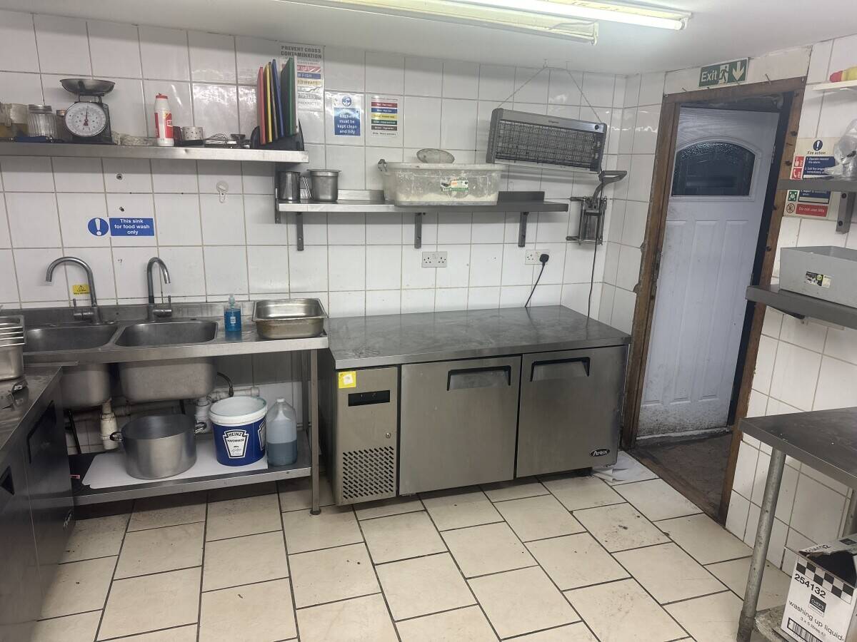 Popular take-away for sale in the heart of Watford  Photo 10