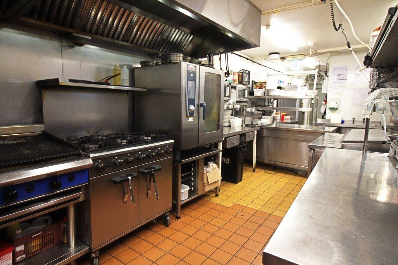 A well-presented bar & restaurant in a sought after Borders town (ref 1671)
