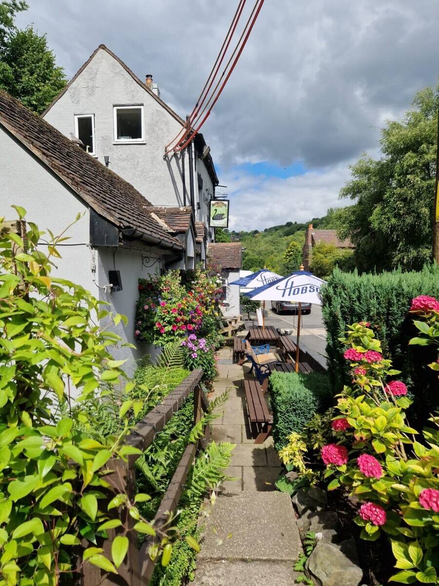 IRONBRIDGE - HIGH TRADING RIVERSIDE PUBLIC HOUSE