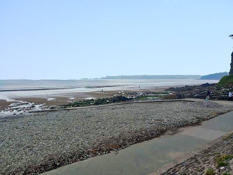 PEMBROKESHIRE - BEACHSIDE BAR & RESTAURANT WITH OUTSIDE SEATING FOR 100 Photo 10
