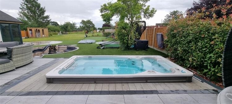 INDEPENDENT HOT TUB/POOL SERVICE AND MAINTENANCE BUSINESS Photo 10