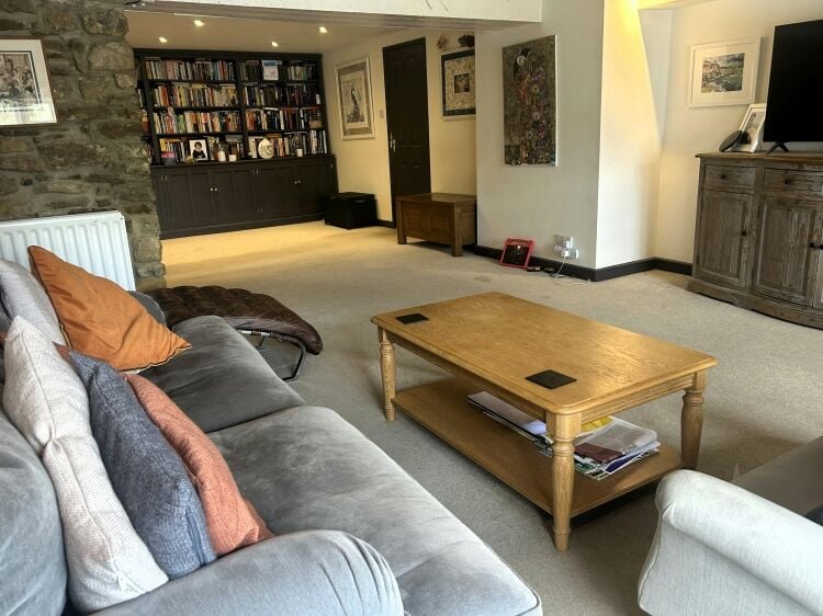 Stone Built B&B with Restaurant Potential
