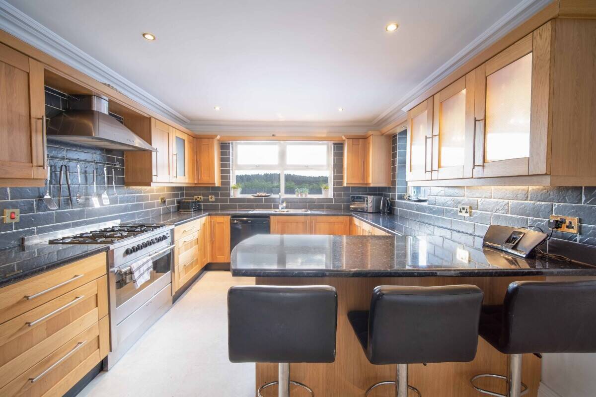 Large holiday let, Ballycastle