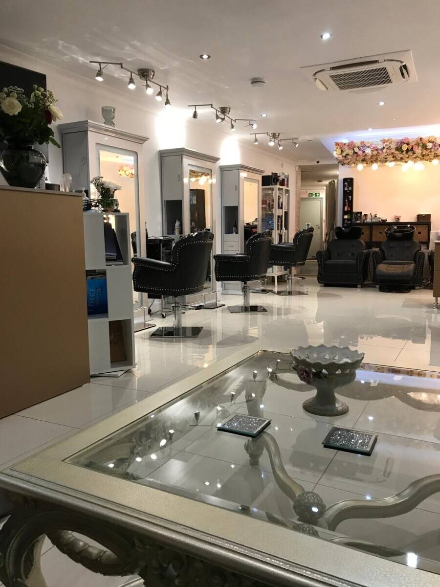 Hairdressers salon for sale