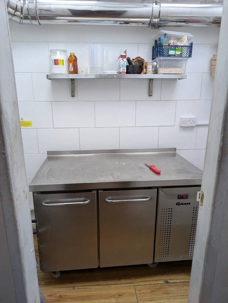 Italian Sourdough Pizza Restaurant for Sale in Wolverhampton Photo 11