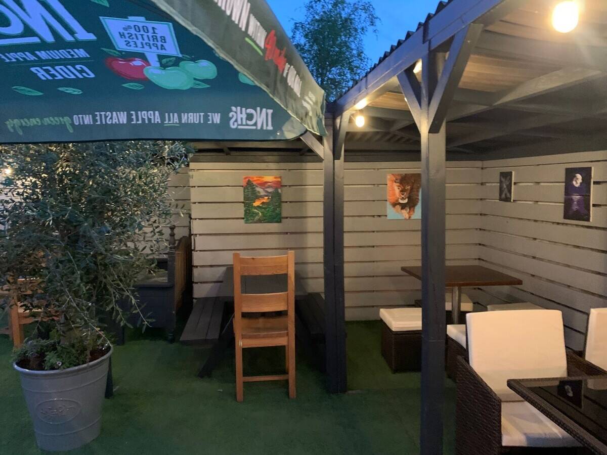Free house pub with restaurant and four onsuit bedrooms Photo 10