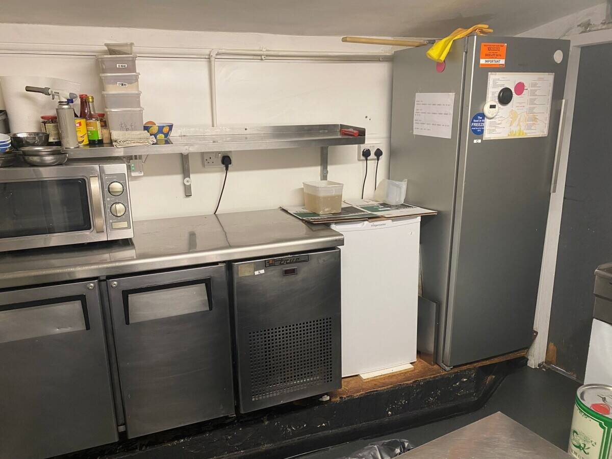Chinese Restaurant and Bar for Sale in Halifax Hipperholme Photo 10