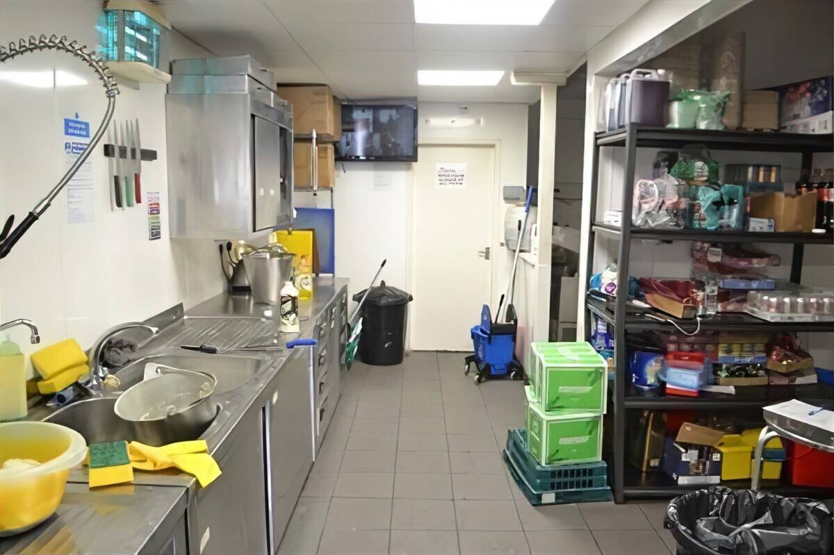 Staff Run, Fish and Chip Shop with Accommodation