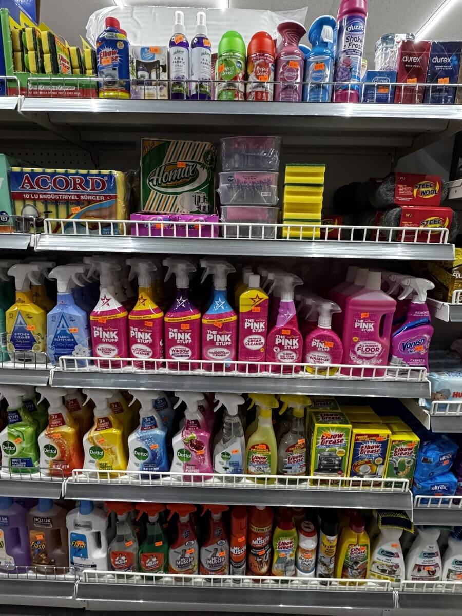 Pound store in Ashton Under Lyne