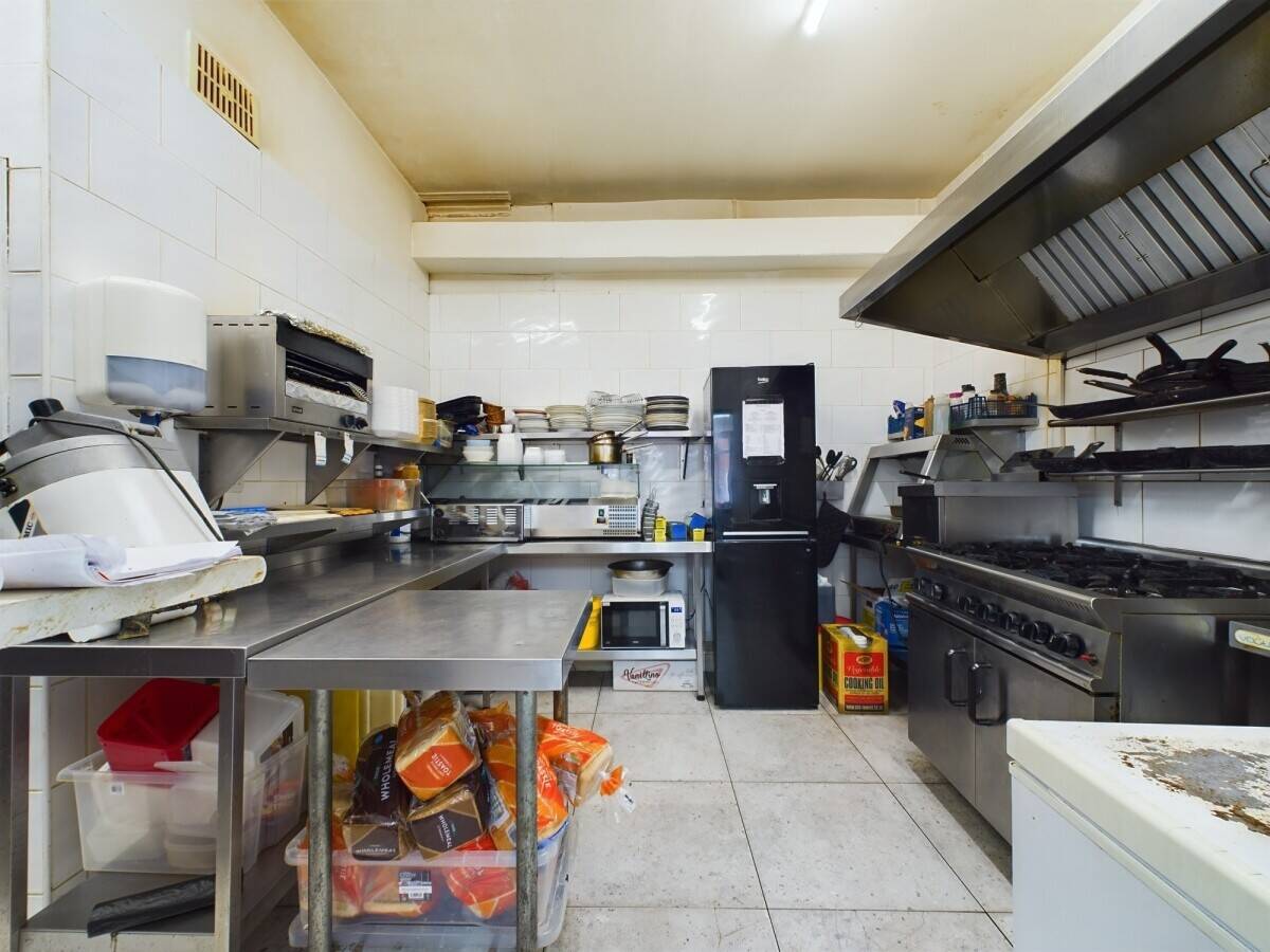 English & Italian Caf&eacute; for Sale &ndash; Business & Freehold Available &ndash; Crosby, Liverpool