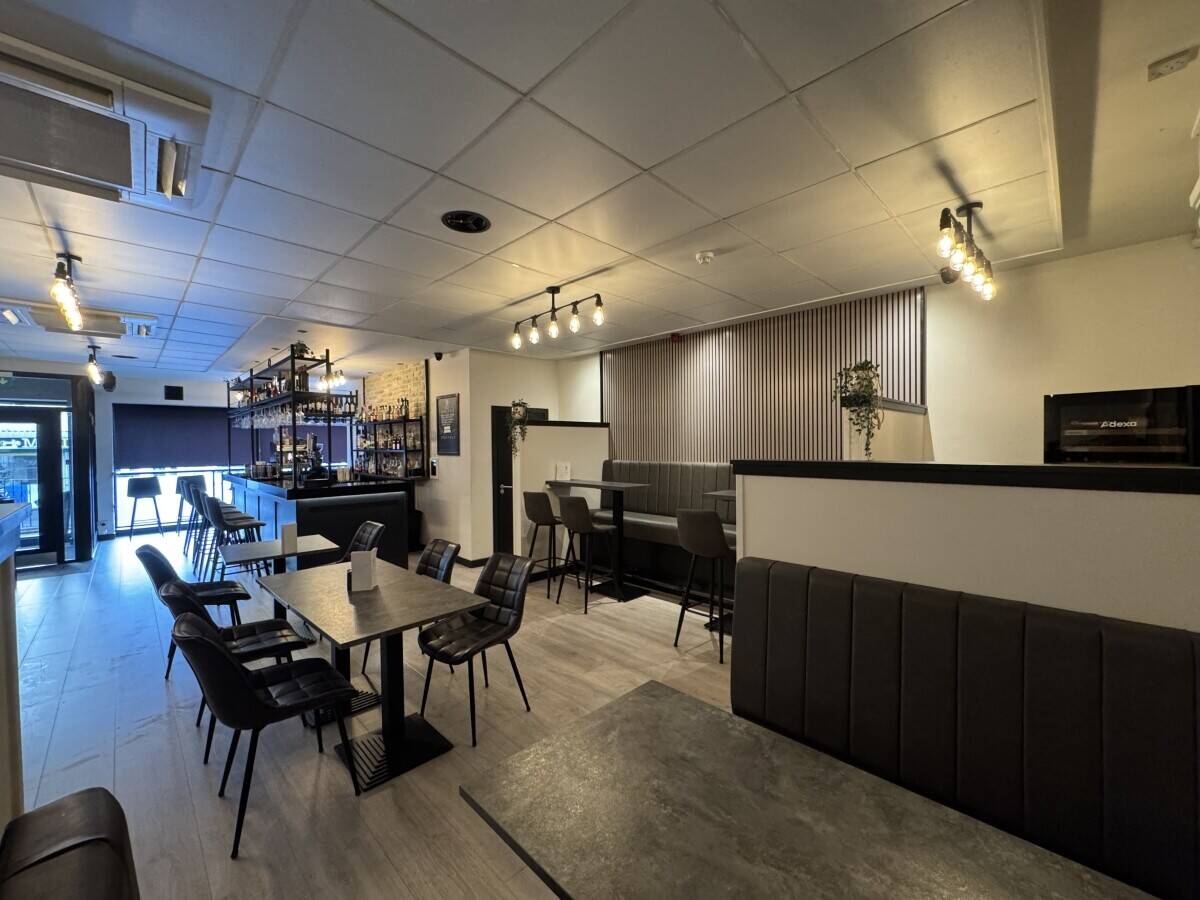 *REDUCED PRICE* Restaurant and Bar for sale