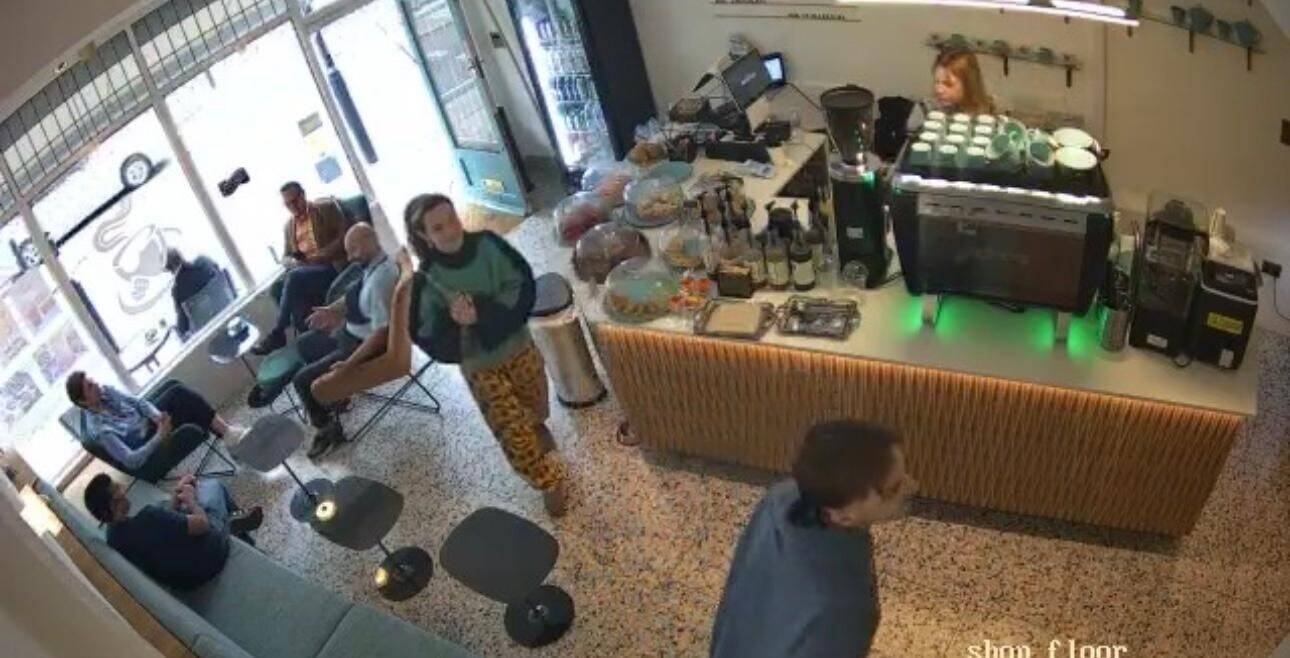 J&Y Coffeehouse is a family-owned coffeehouse, cookies, cakes and snack inn, and café, located in one of the prominent sites of Ealing Broa Photo 10