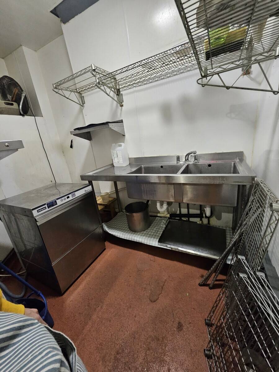 Cafe/Restaurant ready premises in Chester city centre