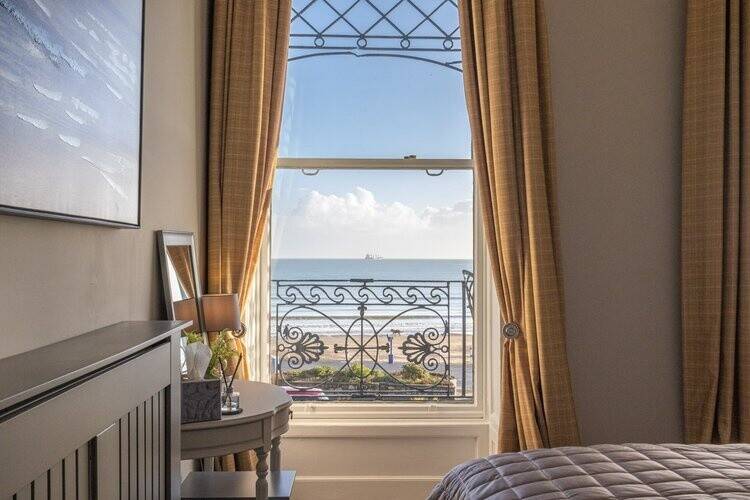 Outstanding Seaside Guest House Weymouth TripAdvisor No.8 in The World Photo 3
