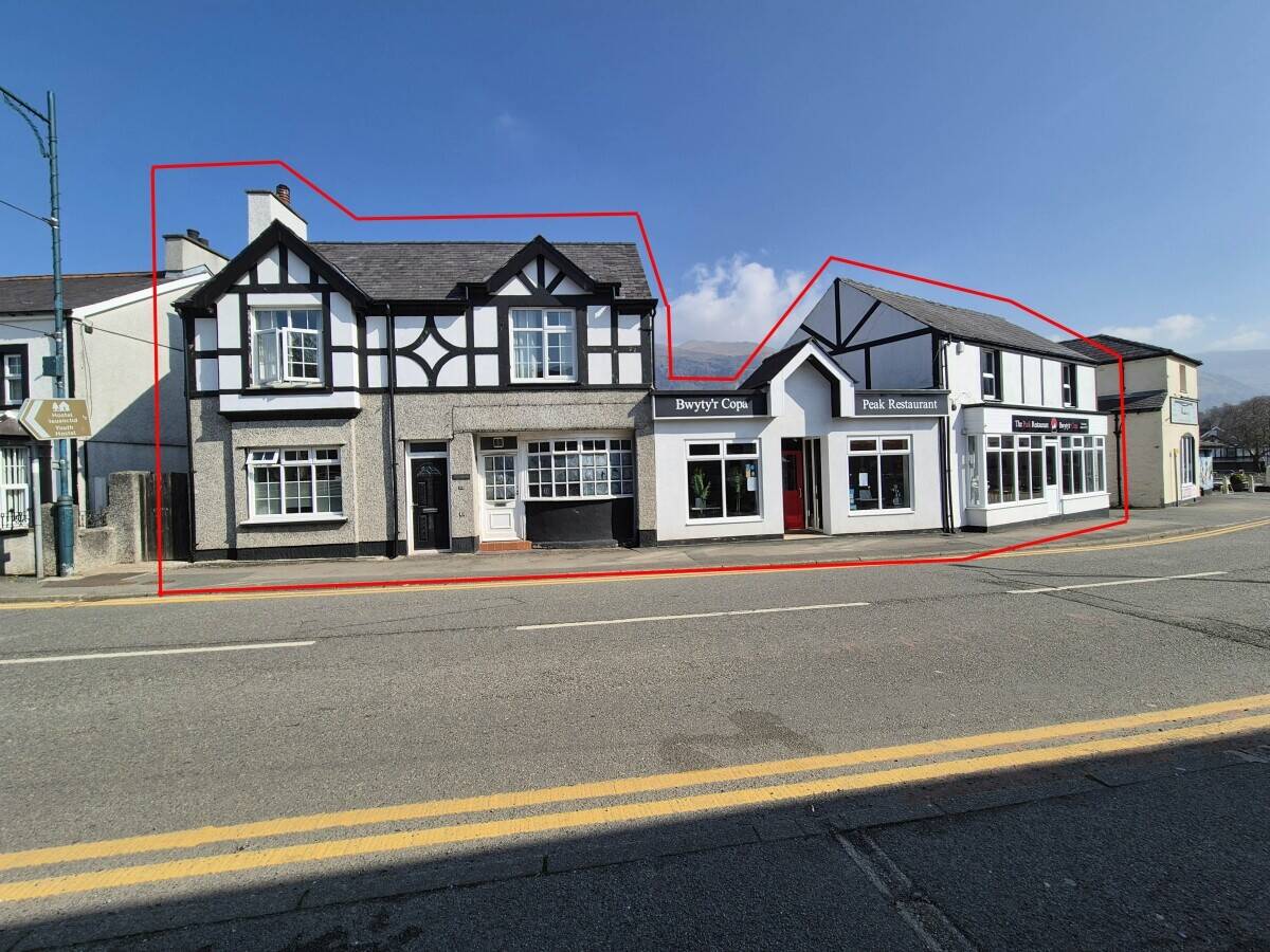 GWYNEDD - ESTABLISHED RESTAURANT, RETAIL UNIT AND THREE BEDROOM HOUSE AT THE FOOT OF YR WYDFFA (SNOW