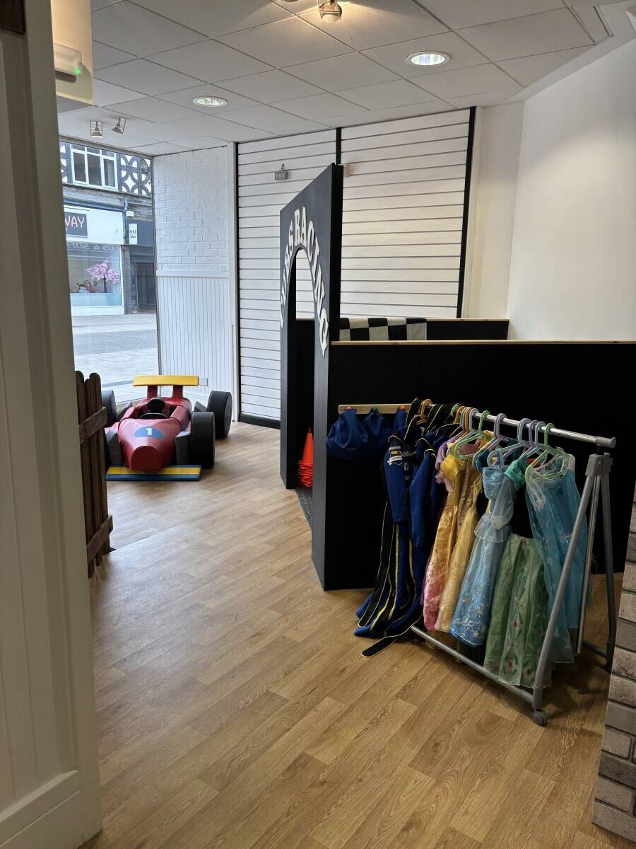 Play Cafe in Burton on Trent Photo 10