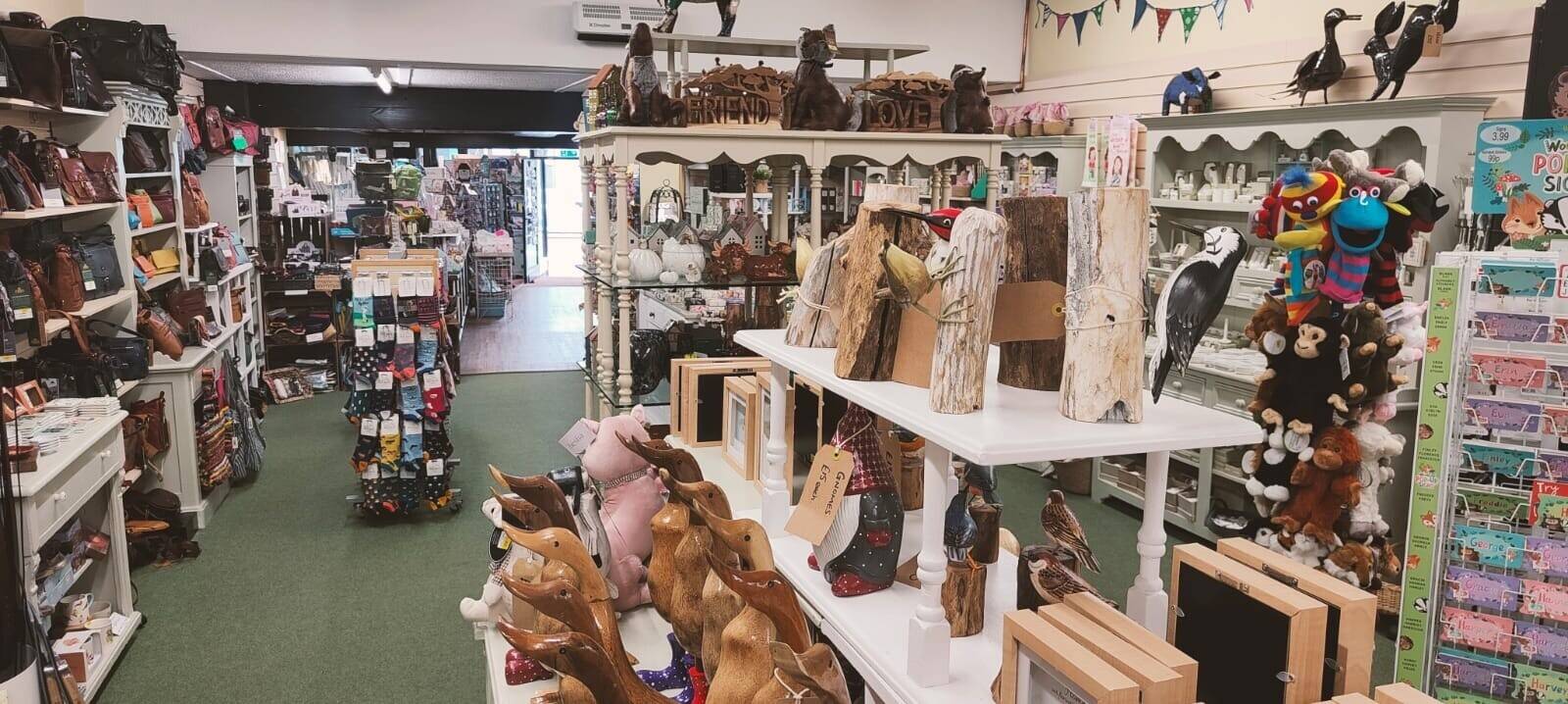 Chaming High Street Card & Gift Retailer, Prime Location. Photo 10