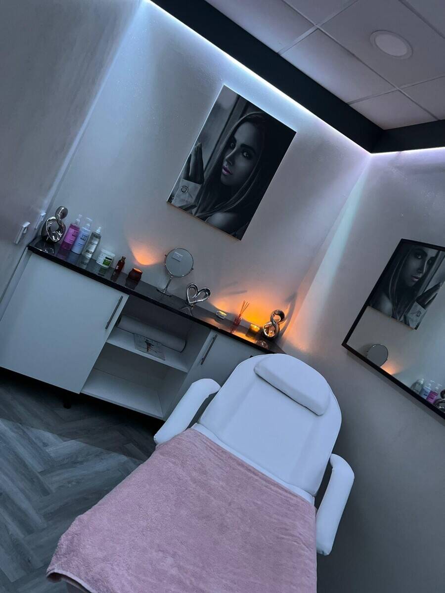 Hairdressing and Beauty Salon for sale in West End, Southampton
