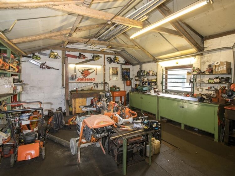 Buchan Saw and Tool Service Photo 10