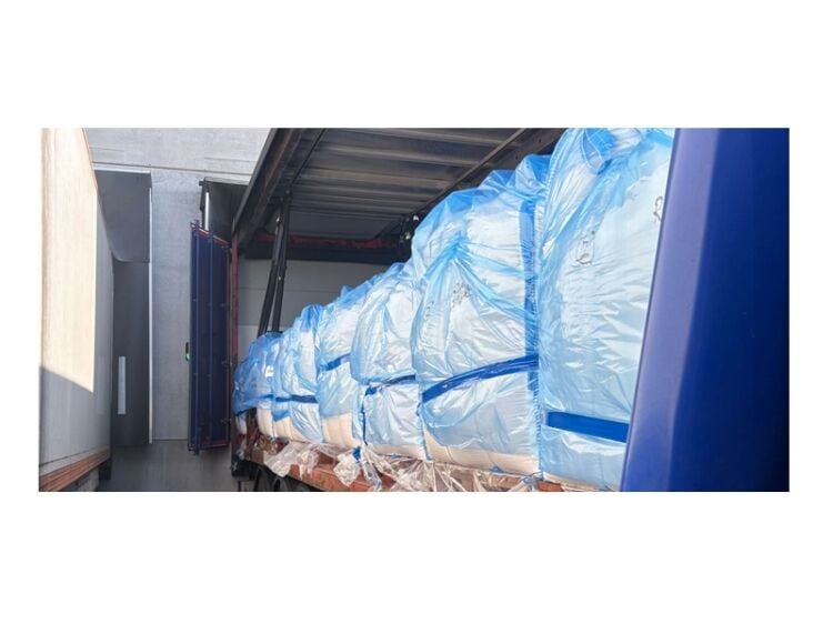 Fully Equipped Yard & Automotive Workshop Near Port of Hull Photo 10