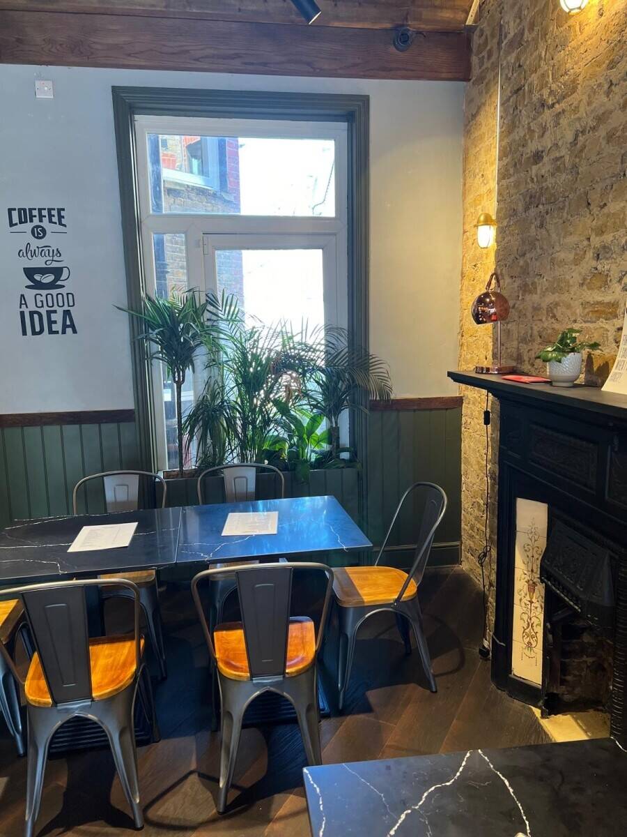 Cafe in Hammersmith for Sale