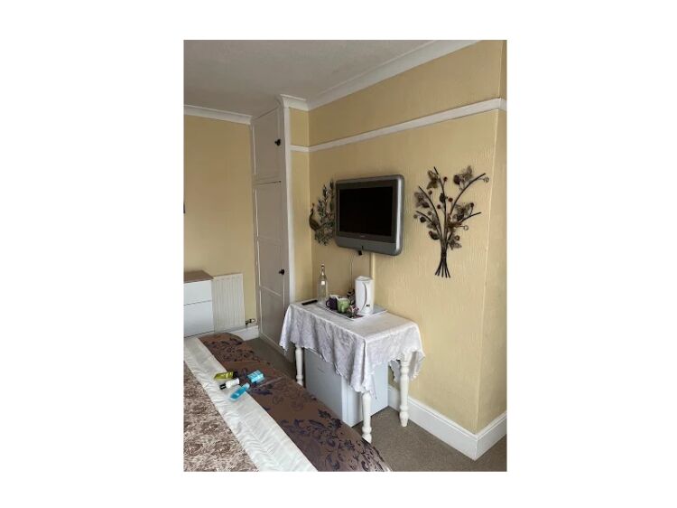 Successful & Ready-to-Trade B&B – Jasmine House, Newquay