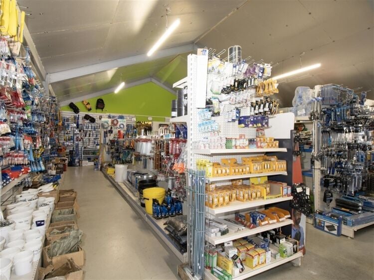 W&D Ross Hardware Store and Paint Spectrum, Thurso Photo 10