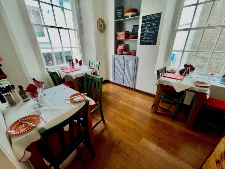 Freehold Portuguese Restaurant Located In Mevagissey Photo 10