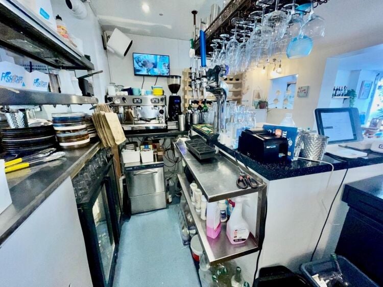 Leasehold Fish & Chip Restaurant Located In St Ives, Cornwall Photo 10