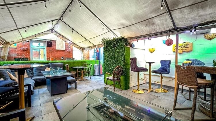 Licenced Trade, Pubs & Clubs For Sale in Doncaster Photo 10