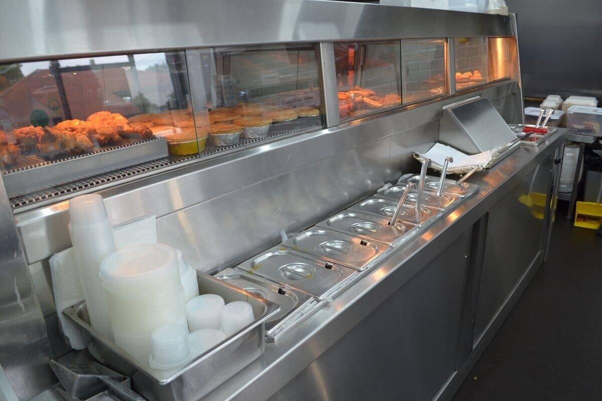 Thriving £15K Weekly Turnover Fish & Chip Shop with High-Profit Dessert Menu – Prime Opportunity!