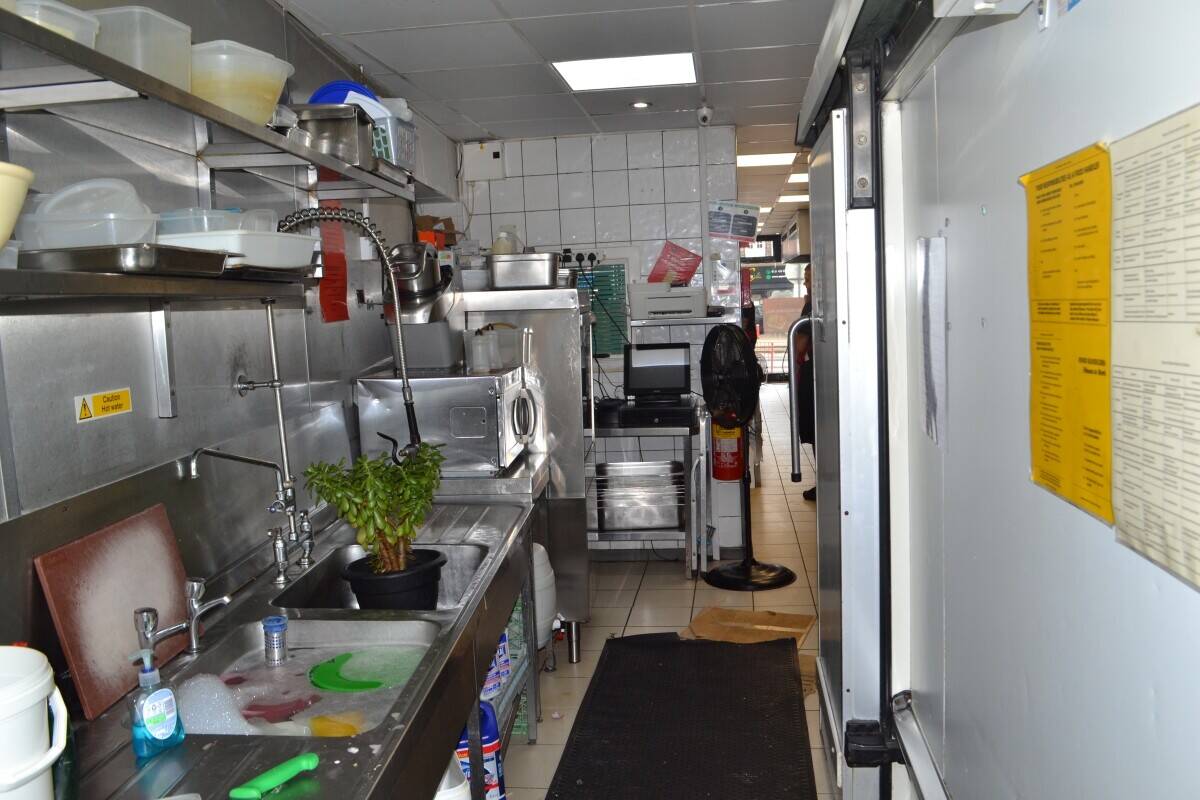 Busy, Profitable Fish & Chip Shop – Same Owner for 36 Years, Rare Opportunity! Photo 10