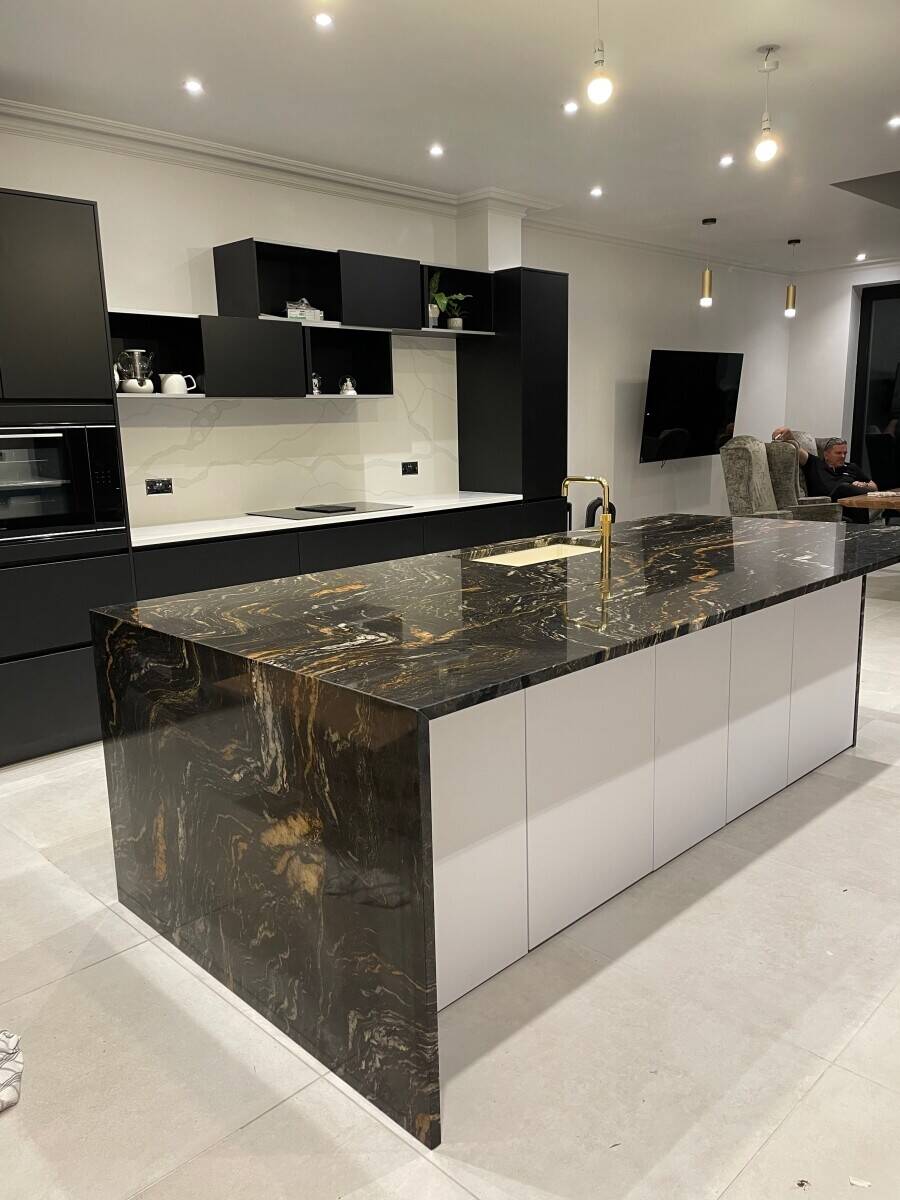 Manufacturers of high quality of granite, quartz, marble and porcelain worktops Photo 10