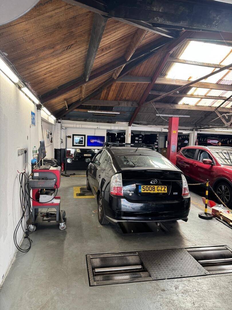 Established MOT centre, Fully equipped workshop, Tyres and Hunter Wheel Alignment