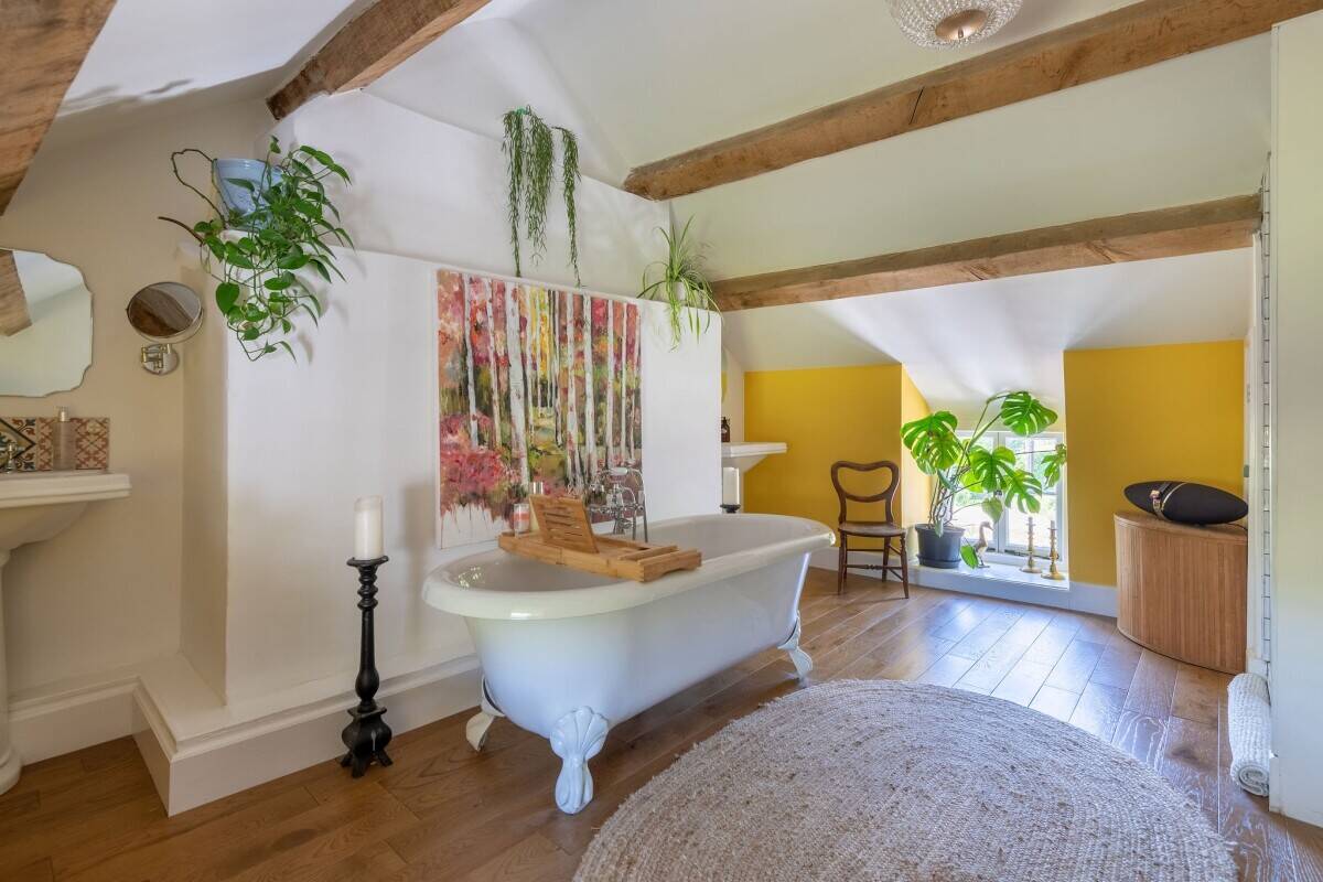 Holiday Let & Bed and Breakfast 