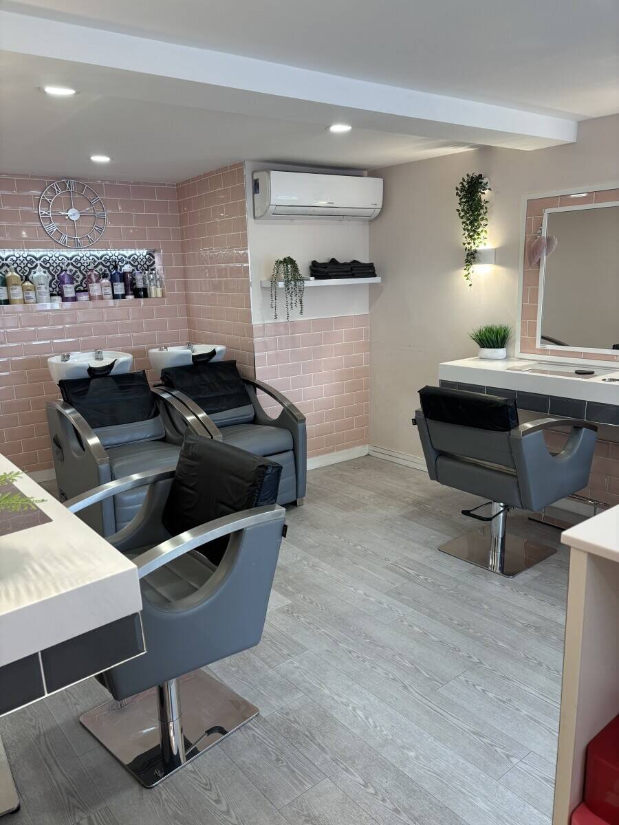 Hair salon for sale in Keynsham Bristol Photo 9