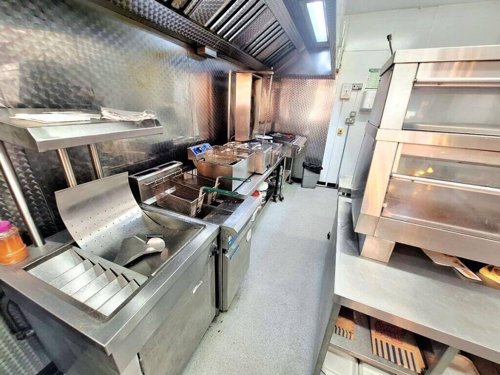 Fast food Business For sale On Busy Wilmslow Road Photo 8