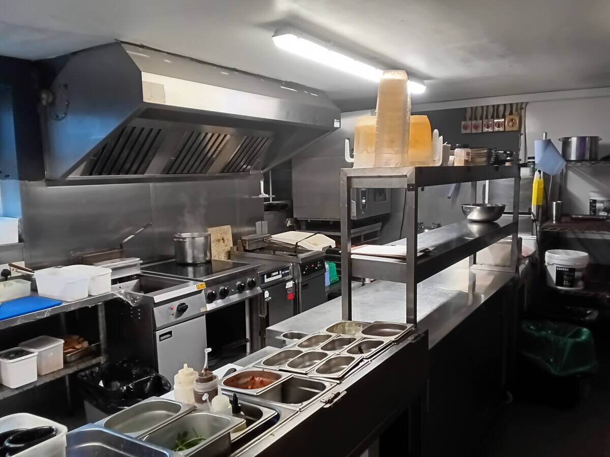 Leasehold Established Free Of Tie Public House Restaurant Accommodation Congleton Cheshire For Sale Photo 10