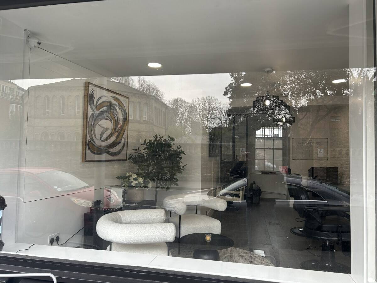 Barber shop for sale Men’s grooming room in Chelsea London Affluent area