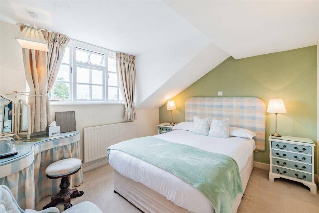 Handsome 18th Century High Quality Guest House in County Town of Dorchester Photo 10
