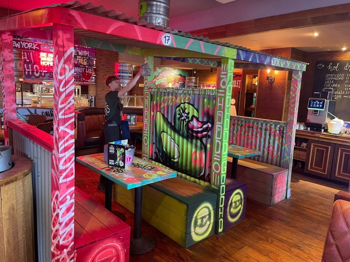 Restaurant & bar for sale in Southport prime location Photo 10