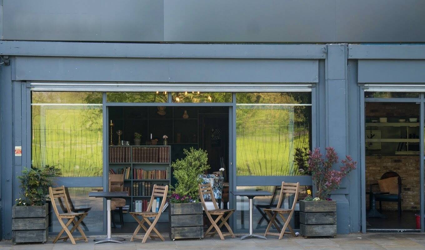Long Established Restaurant & Bar in Herne Hill with 2am license - for sale as owners moving abroad Photo 10
