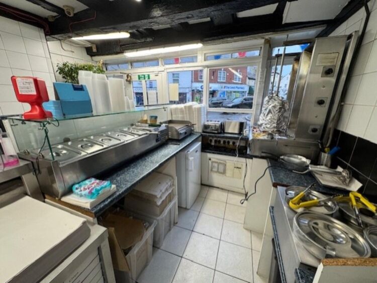 Freehold Fish & Chip Takeaway Located In Gloucestershire Photo 10