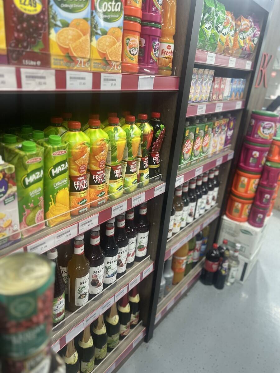 Supermarket / cafe 