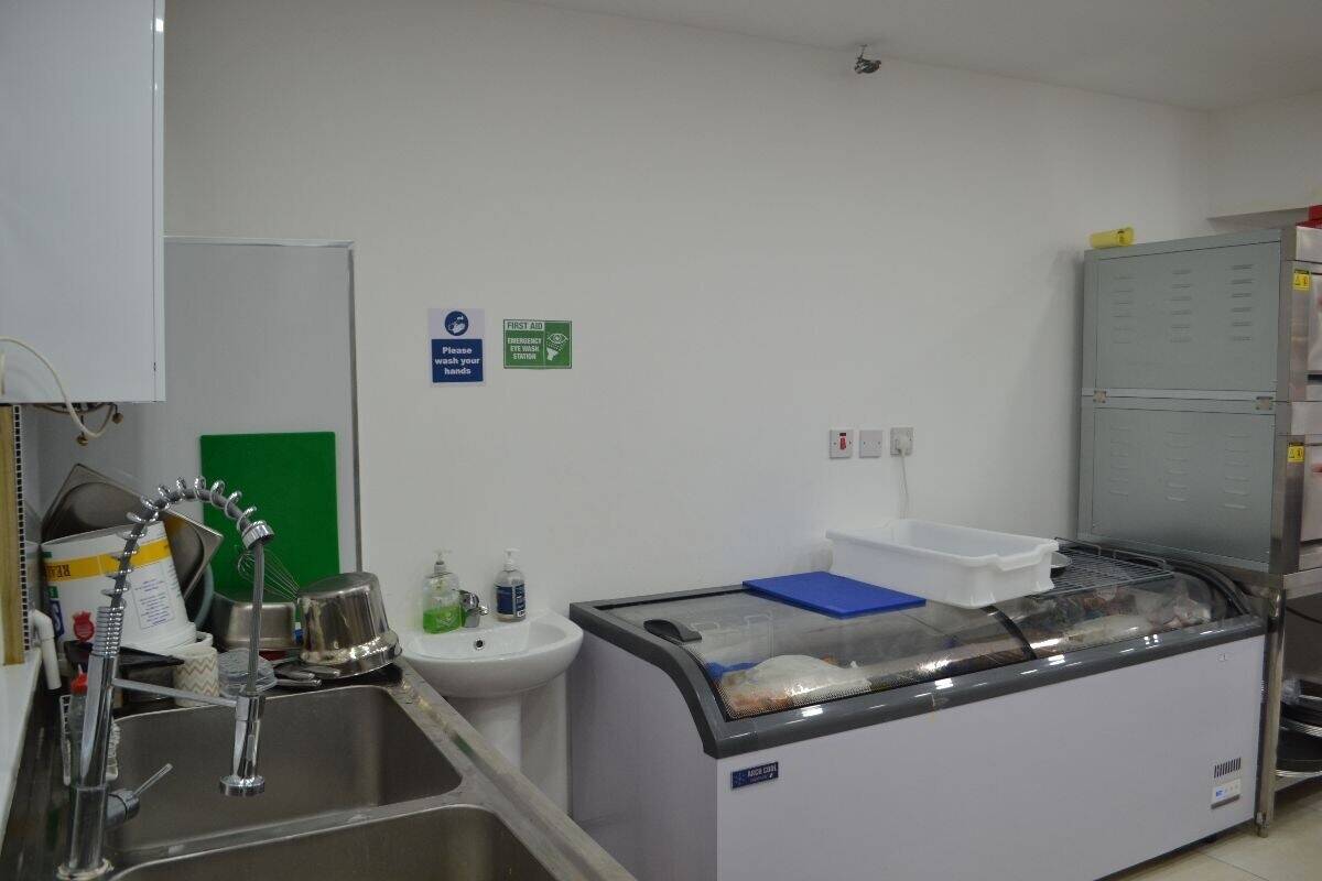 Immaculate, Newly Fitted Fish & Chip Shop – Excellent Business Opportunity! Photo 10