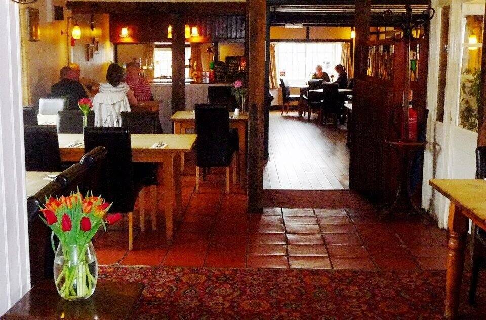 British Gastro Pub 120 covers. Two Bars. 400 years old Grade 2 listed Village Pub